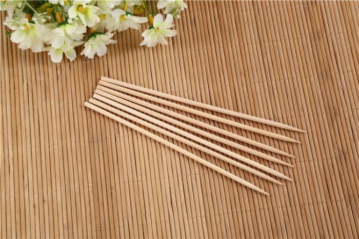 Camping Wooden Color Bamboo BBQ Skewers Barbecue Shish Kabob Sticks Fruit Kebab Meat Party Fountain Bamboo BBQ Sticks Skewers Wooden (20cm)